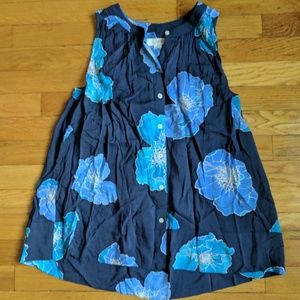 Loft blue poppy drapey pleated button tank